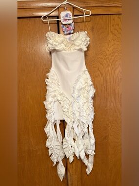 Akira - White Ruffled Strapless Mini Dress